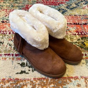 women’s fringe fur booties
